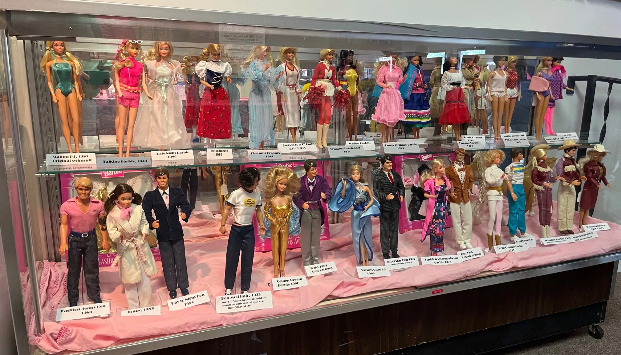 vintage-barbies-on-display