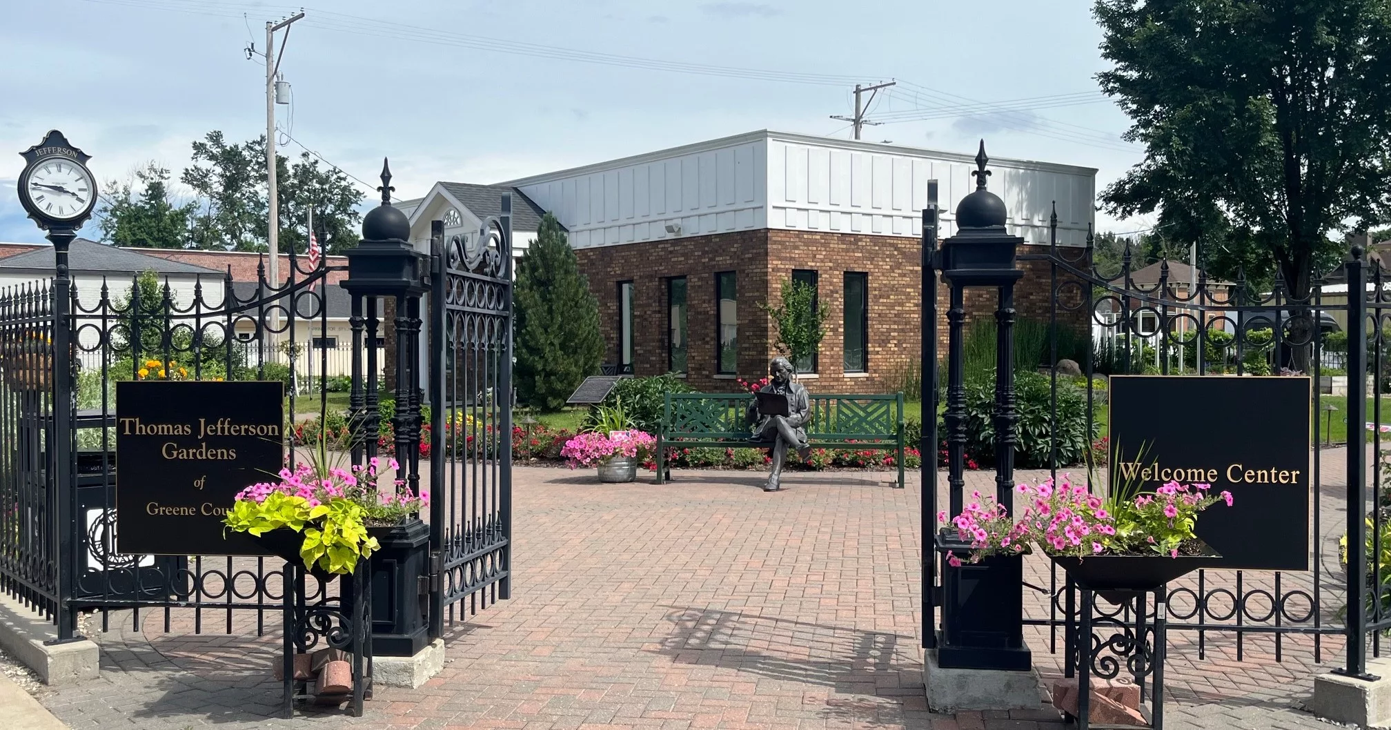 thomas-jefferson-gardens-and-welcome-center