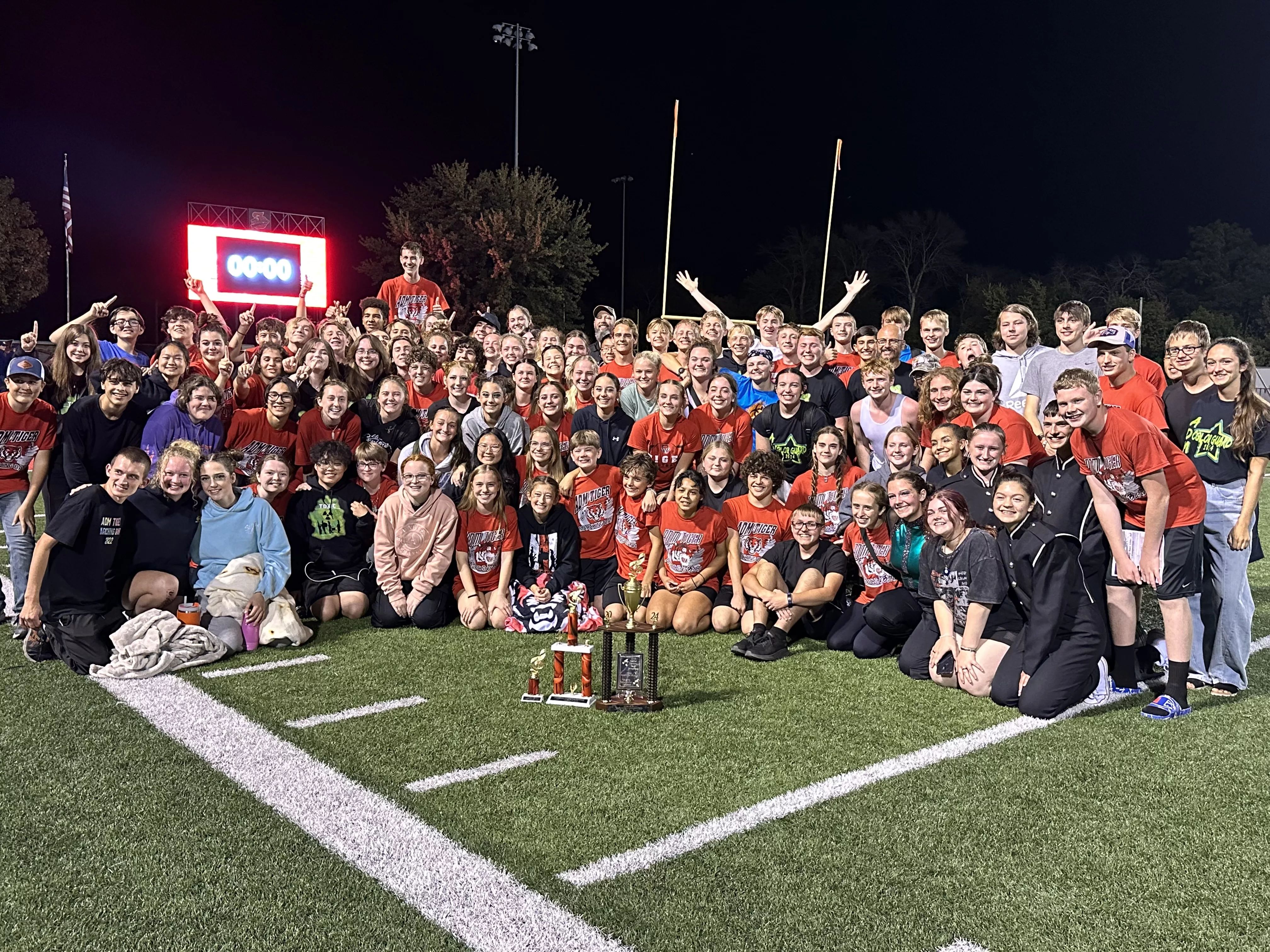 2-full-group-with-trophy