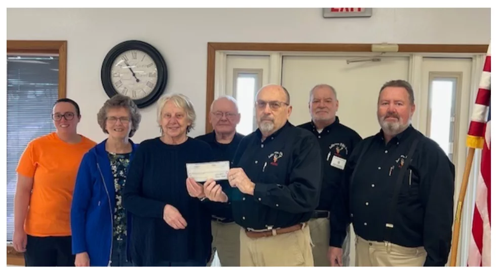 jefferson-elks-donate-to-jefferson-congregate-meals