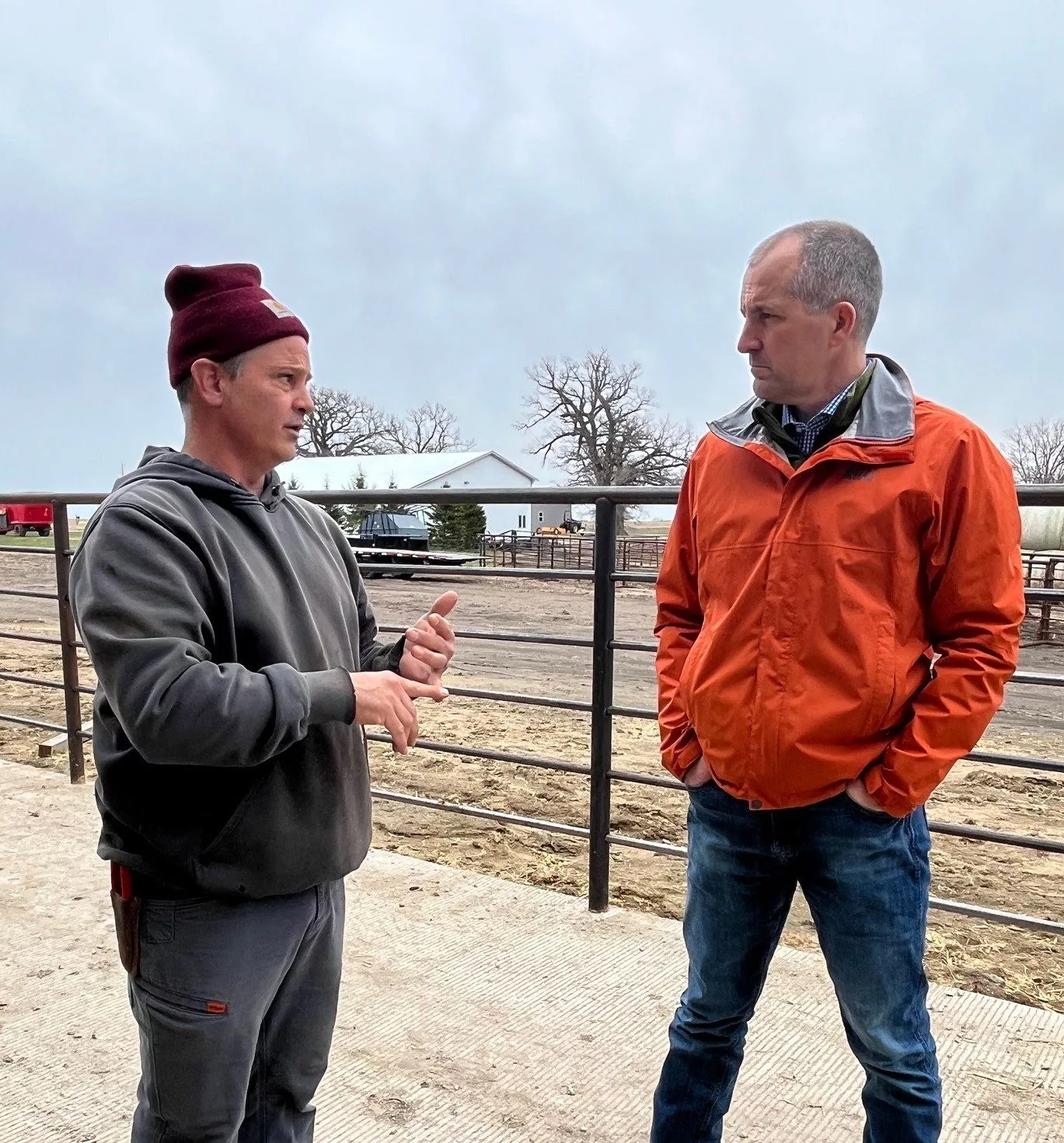 mike-naig-at-robbins-farm-pic-1