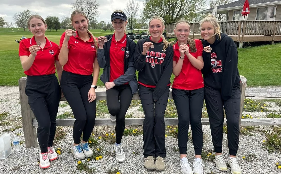 adm-girls-golf-woodward