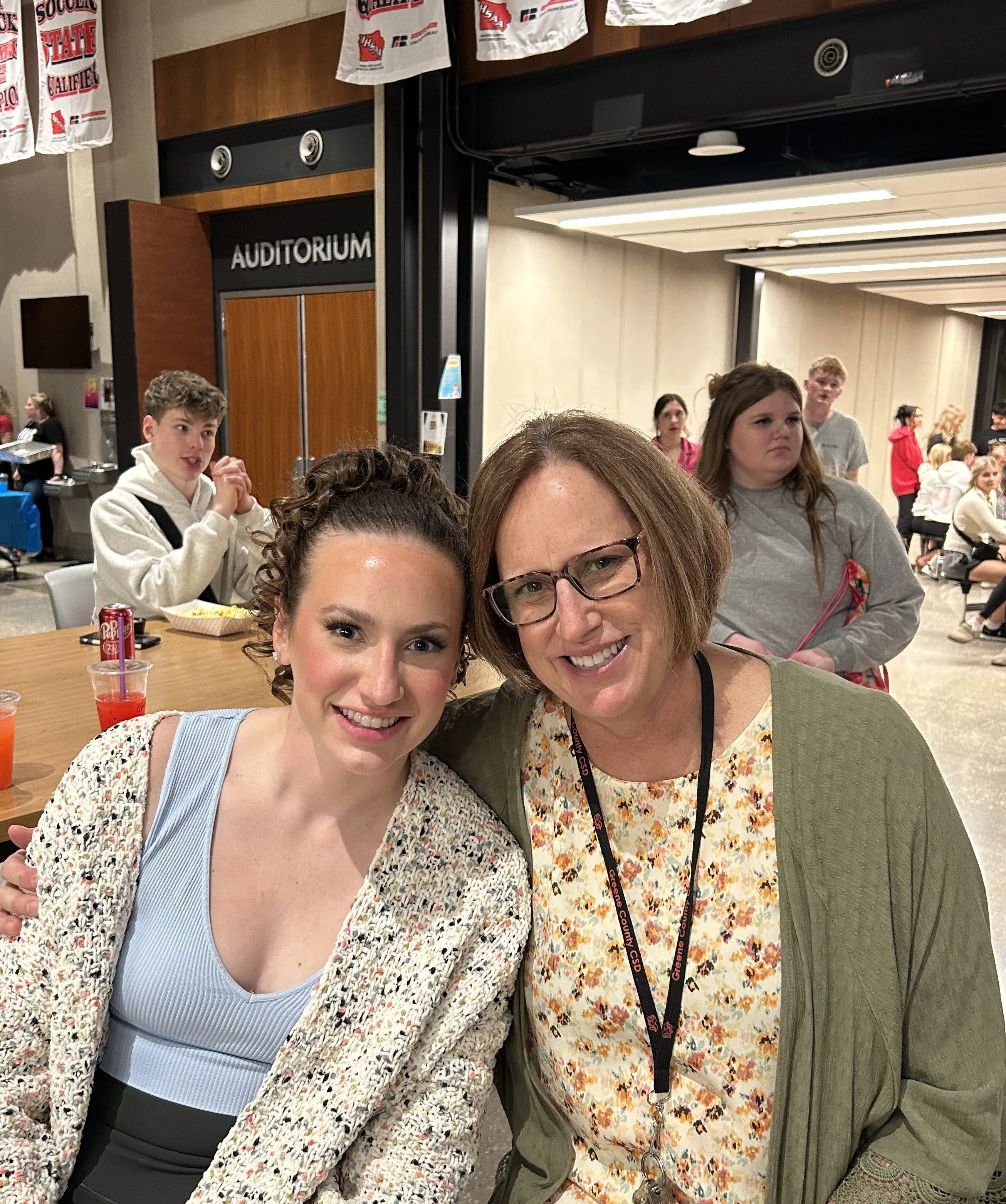 hailey-and-kirsten-carman