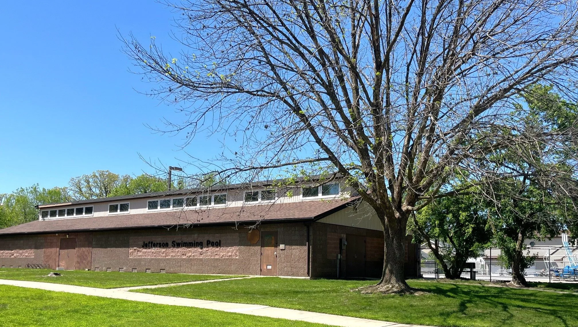 jefferson-swimming-pool-2