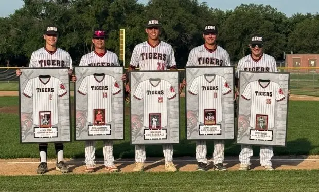 adm-2025-baseball-seniors