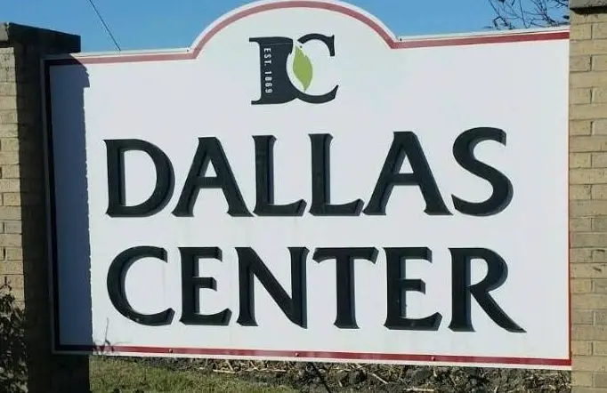 dallas-center-sign