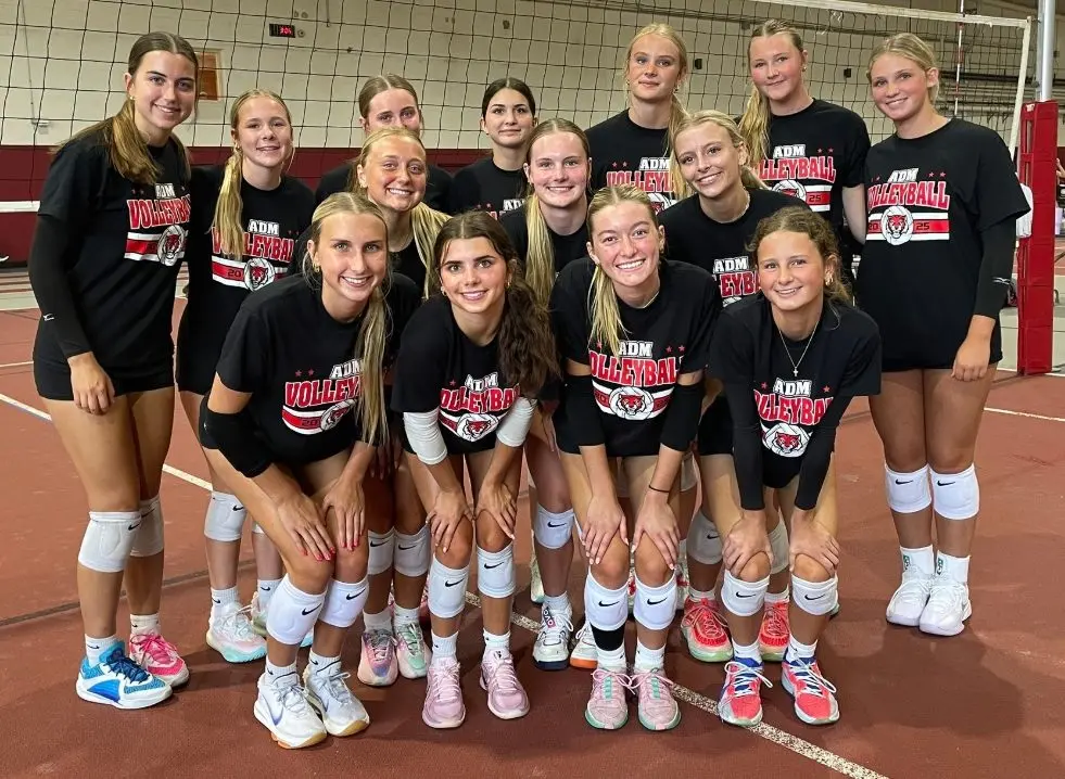 adm-volleyball-2025-squad