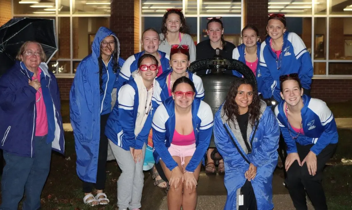 victory-bell-pic-carroll-algona-perry