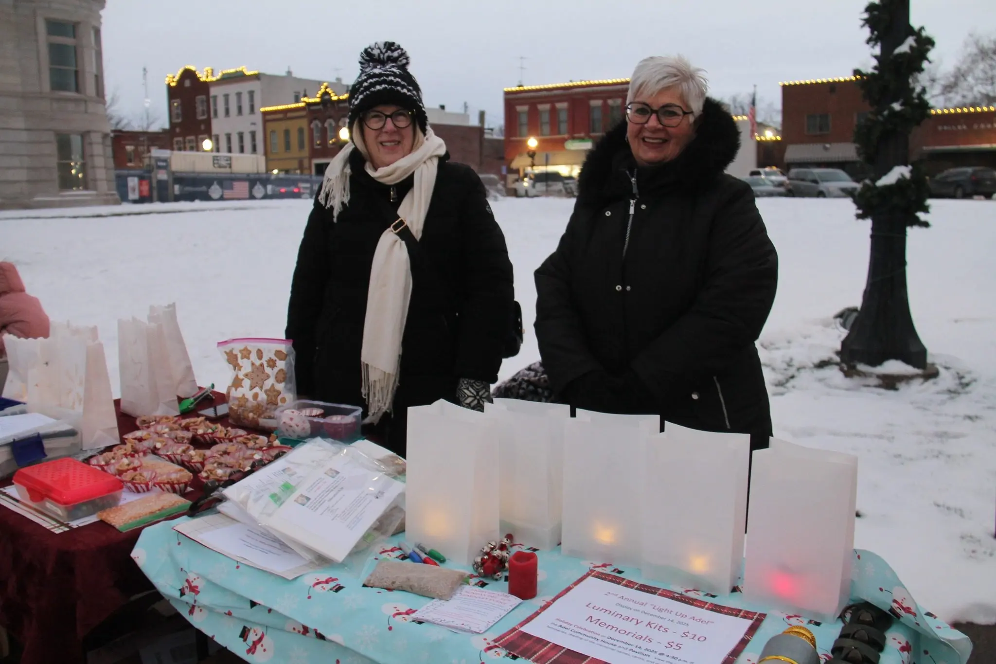adel-womens-club-luminaries