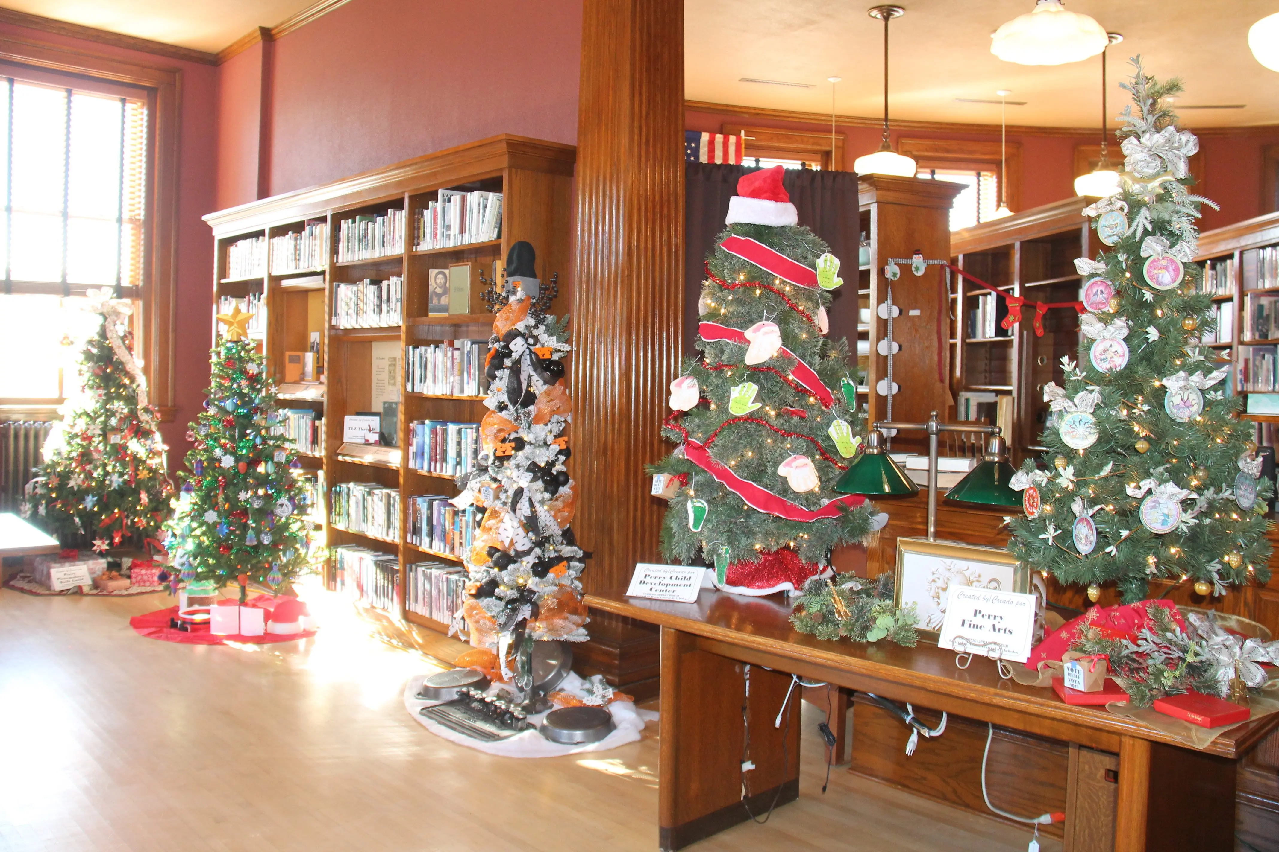 perry-festival-of-trees