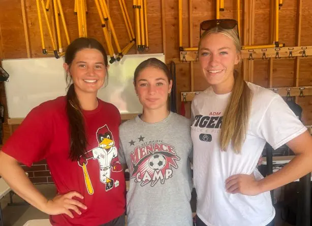 lauren-hagedorn-izzy-book-and-haley-nelson