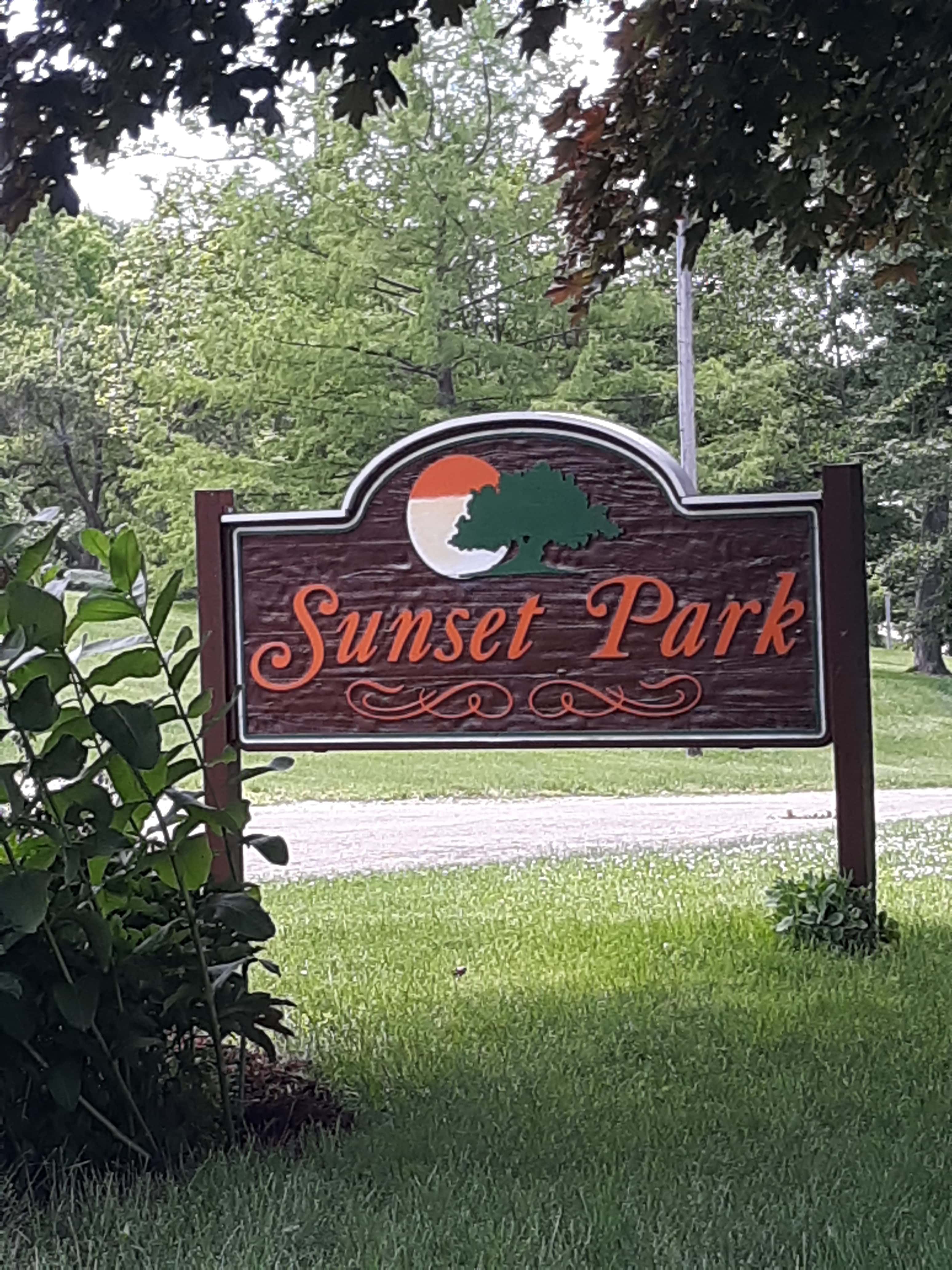 sunset-park-sign
