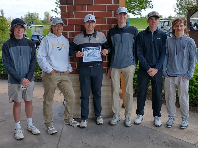 mp-boys-golf-team-photo