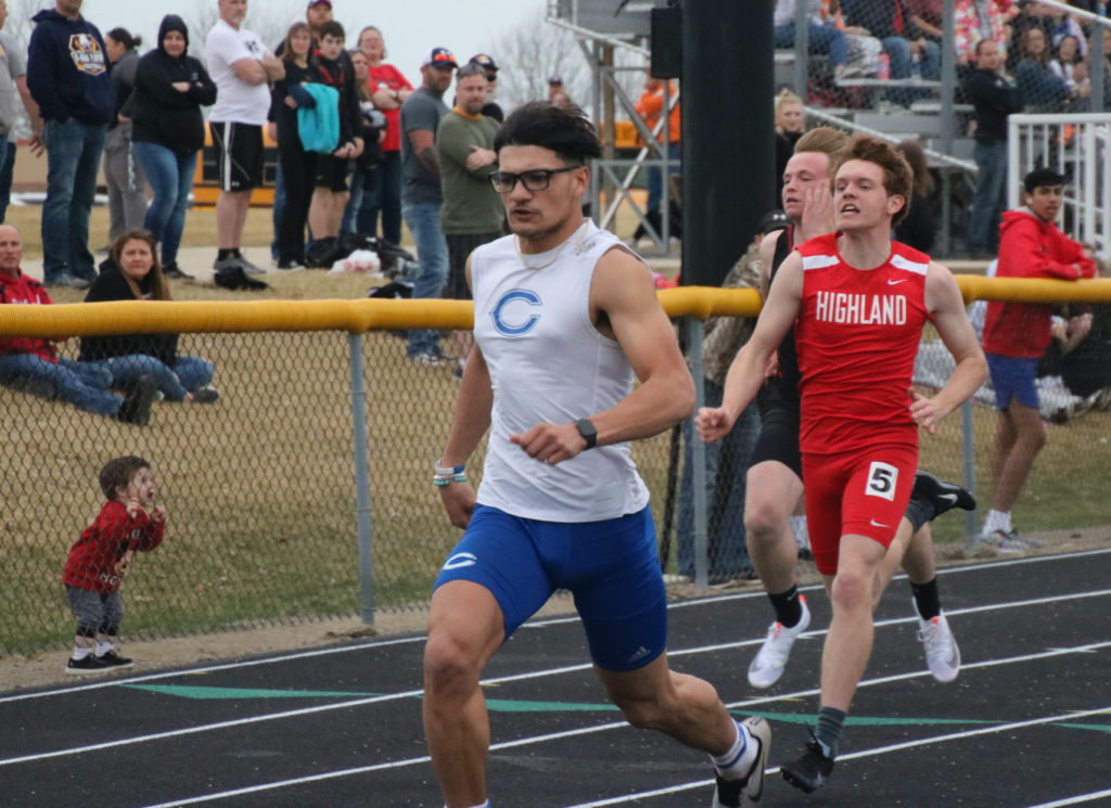 Wildcat Boys Roll to Title at Home Meet; Highland Girls Top Area Finish - Vimarsana News