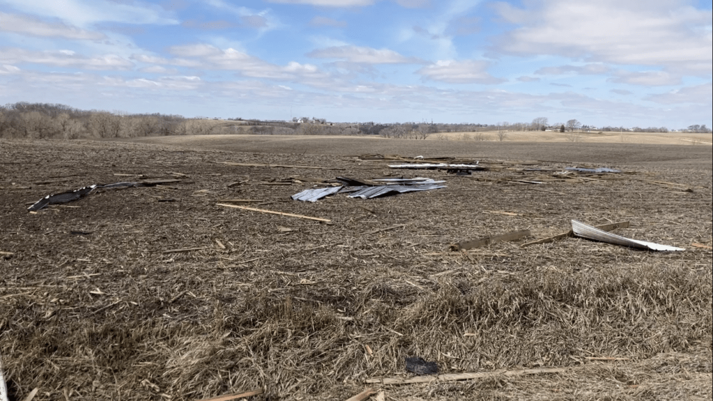 Volunteers Helping With Wellman-Area Tornado Cleanup This Week - Vimarsana News