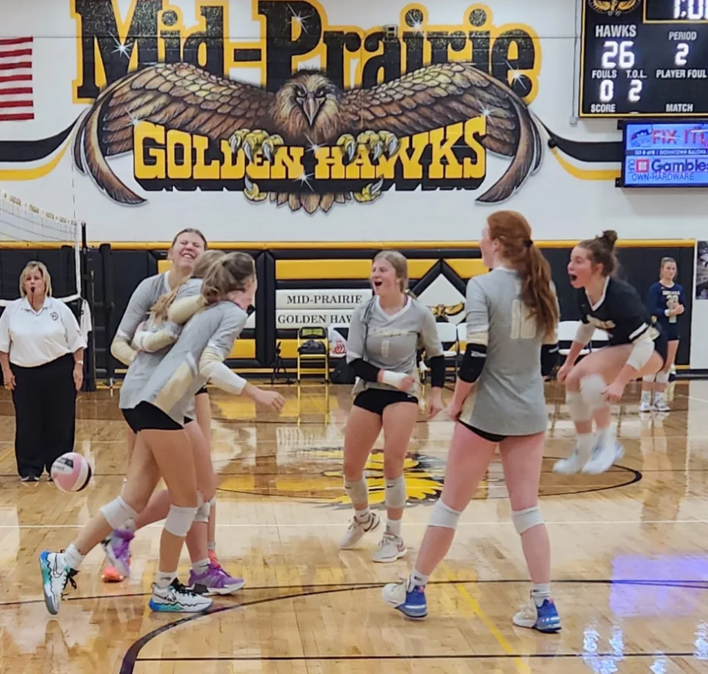 Golden Hawks Split Tourney Matches at Goose Lake - Vimarsana News