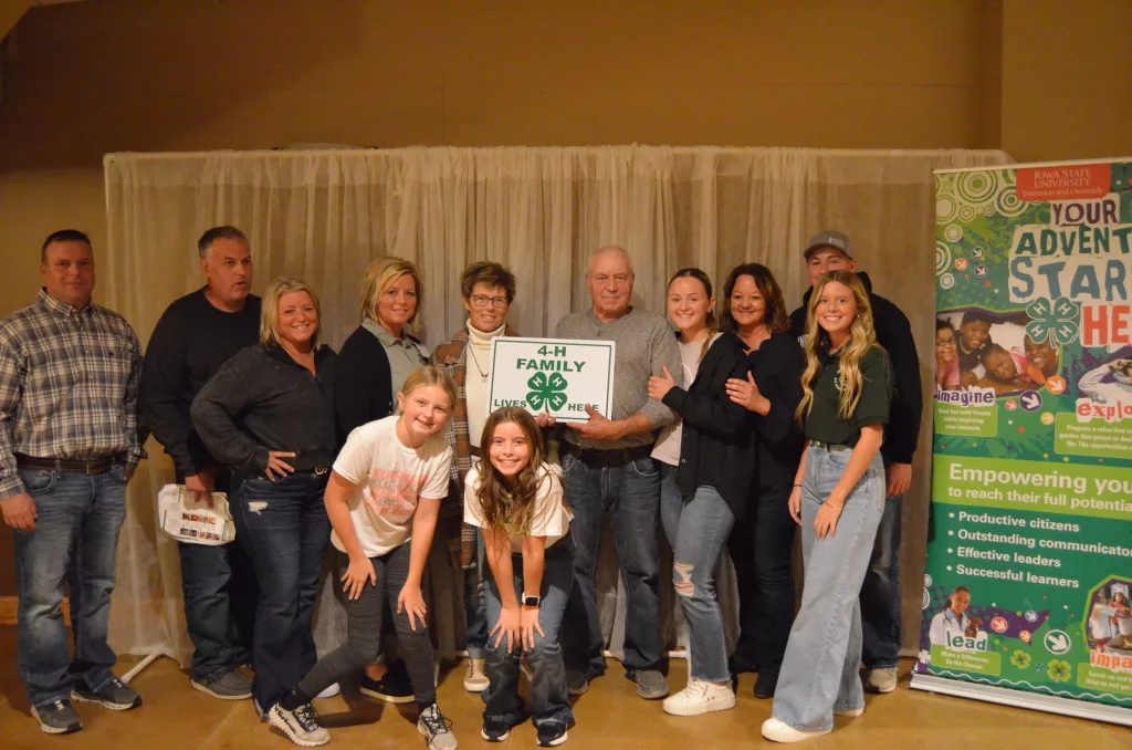 4-H Family of the Year Announced - Vimarsana News