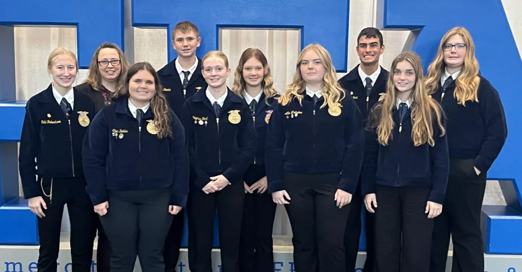 Mid-Prairie FFA Attends National Convention - Vimarsana News