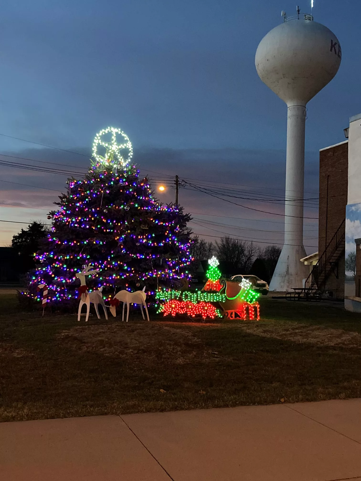 keota-tree-lighting-2