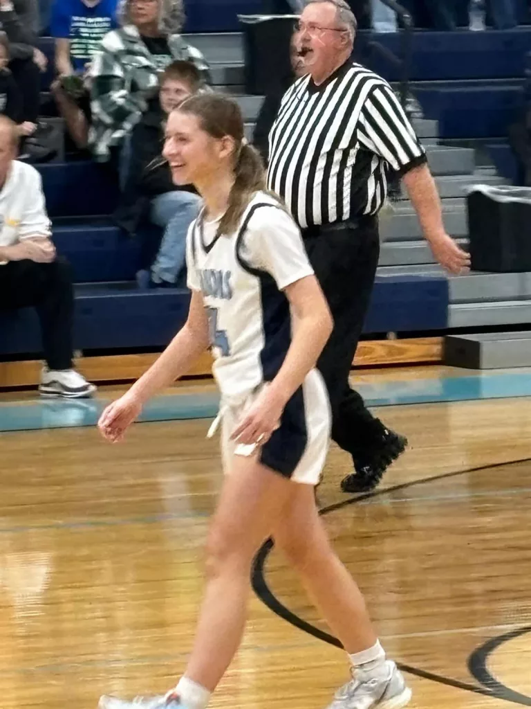 Warriors Top Ravens in Regional Opener - Vimarsana News