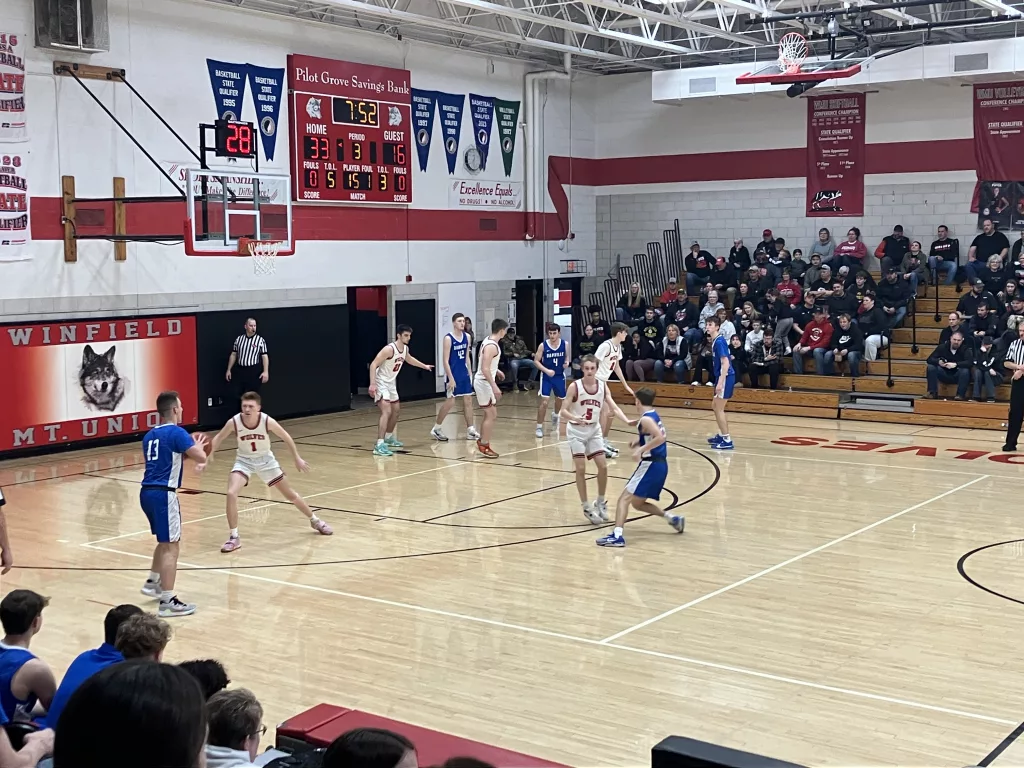 Wolves Surge Past Danville For Second-Round Win - Vimarsana News