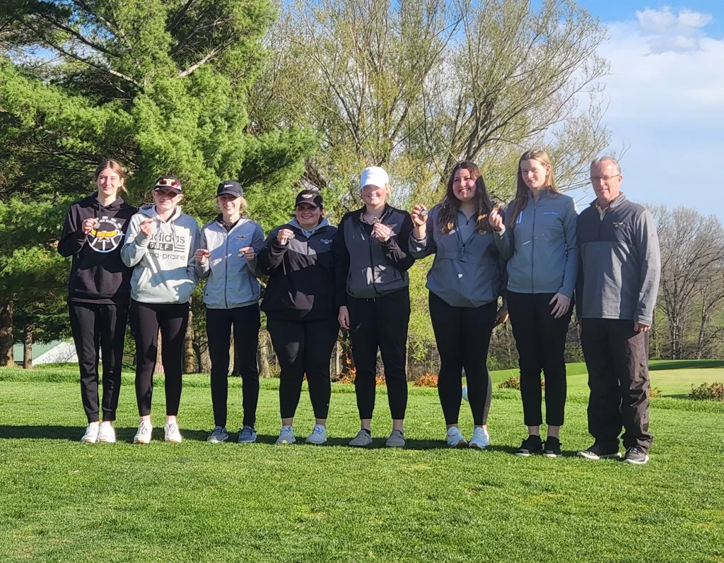 Hawks Look For Back-To-Back RVC Titles Tuesday - Vimarsana News