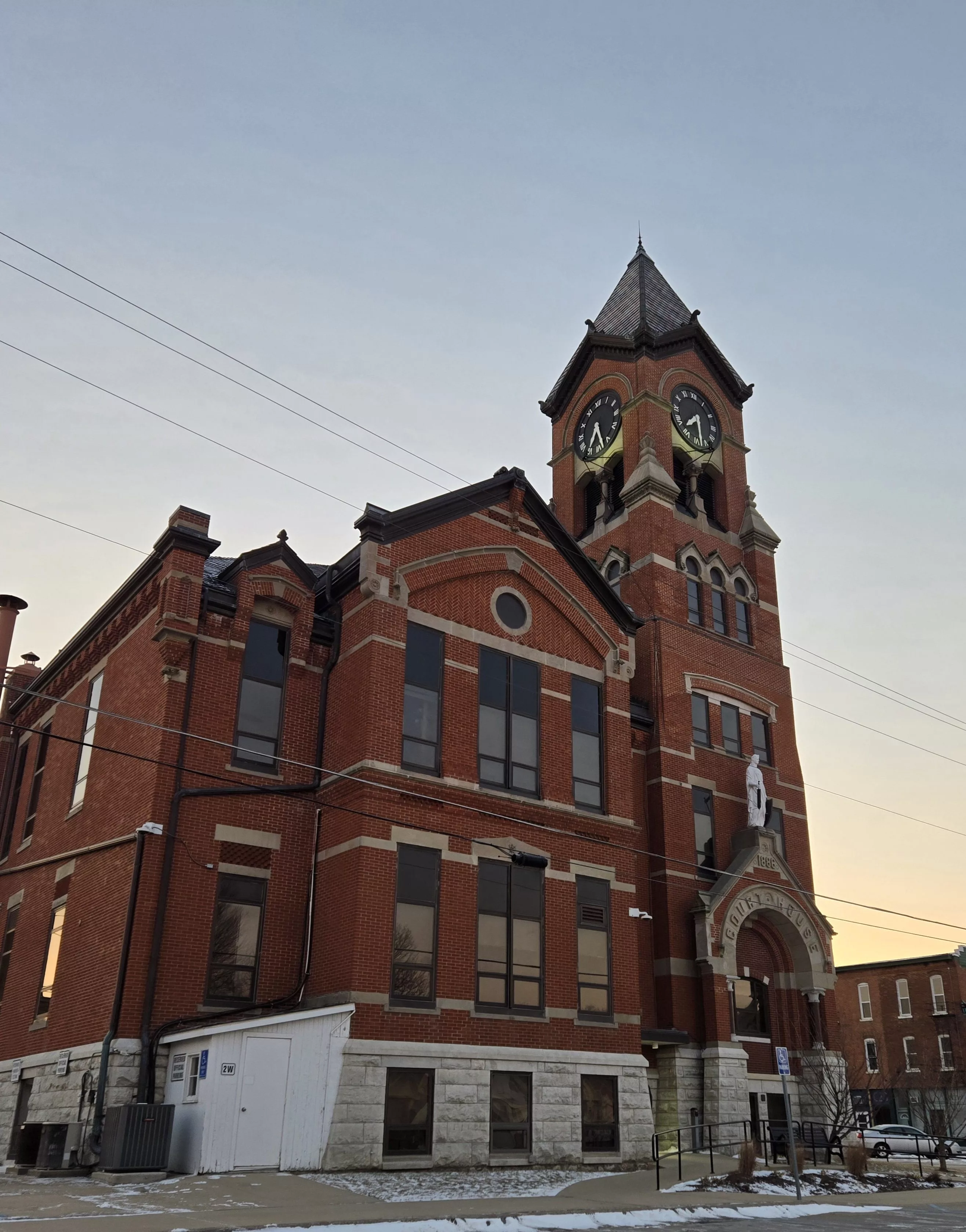 washington-county-courthouse-winter