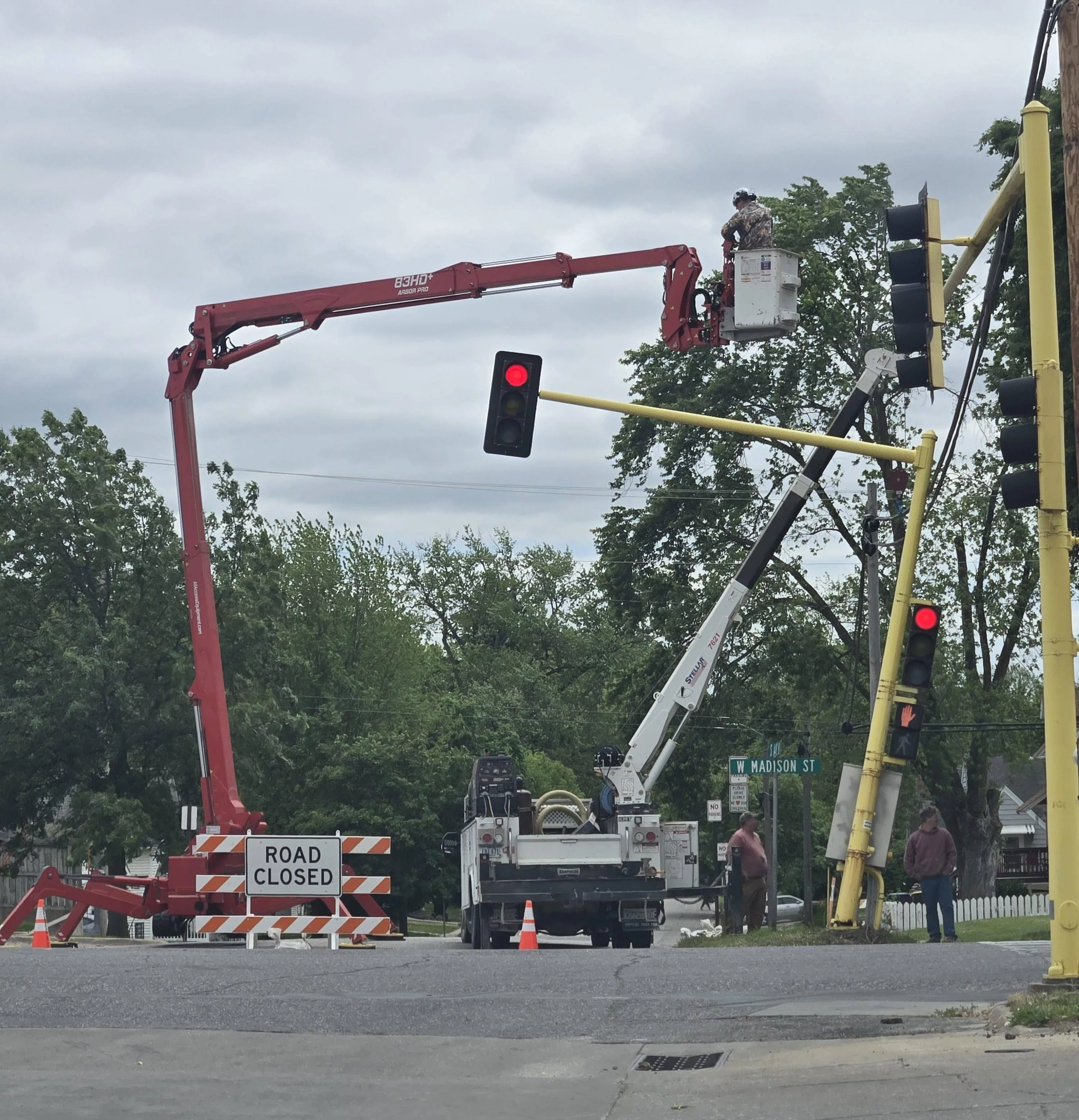 traffic-light-pole-may-2025