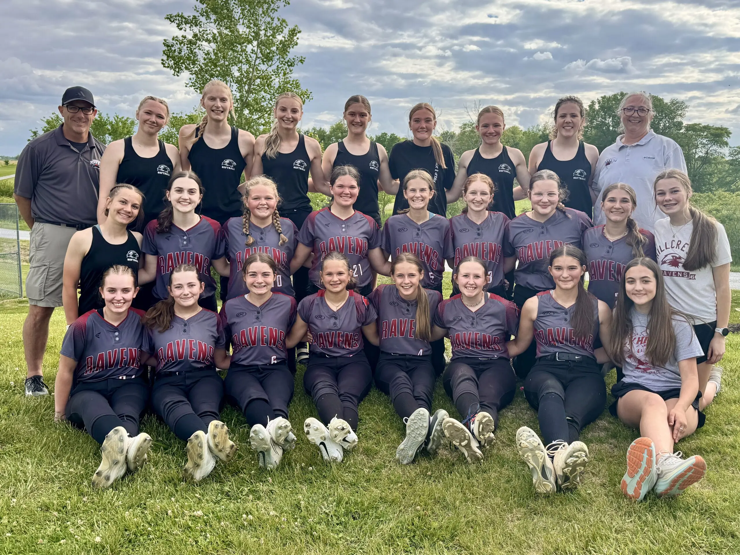 hillcrest-softball-team-2025