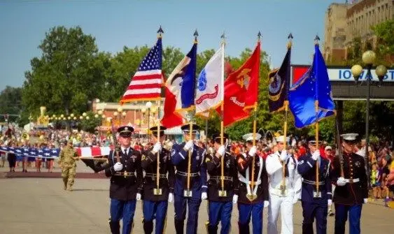 veterans-parade-state-fair