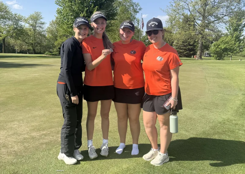 washington-girls-golf-tipton