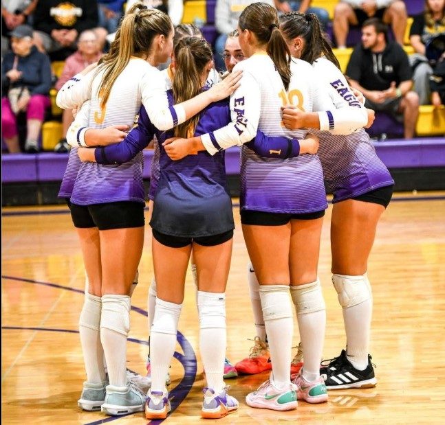 Eagles Go the Distance to Down Dons