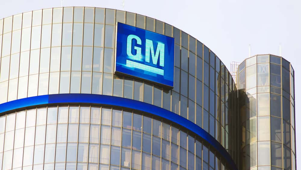 general-motors-and-united-auto-workers-union-reach-tentative-deal