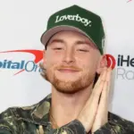 Bailey Zimmerman 2025 Iheartradio Music Festival Stock Photo 2681870585 | Shutterstock