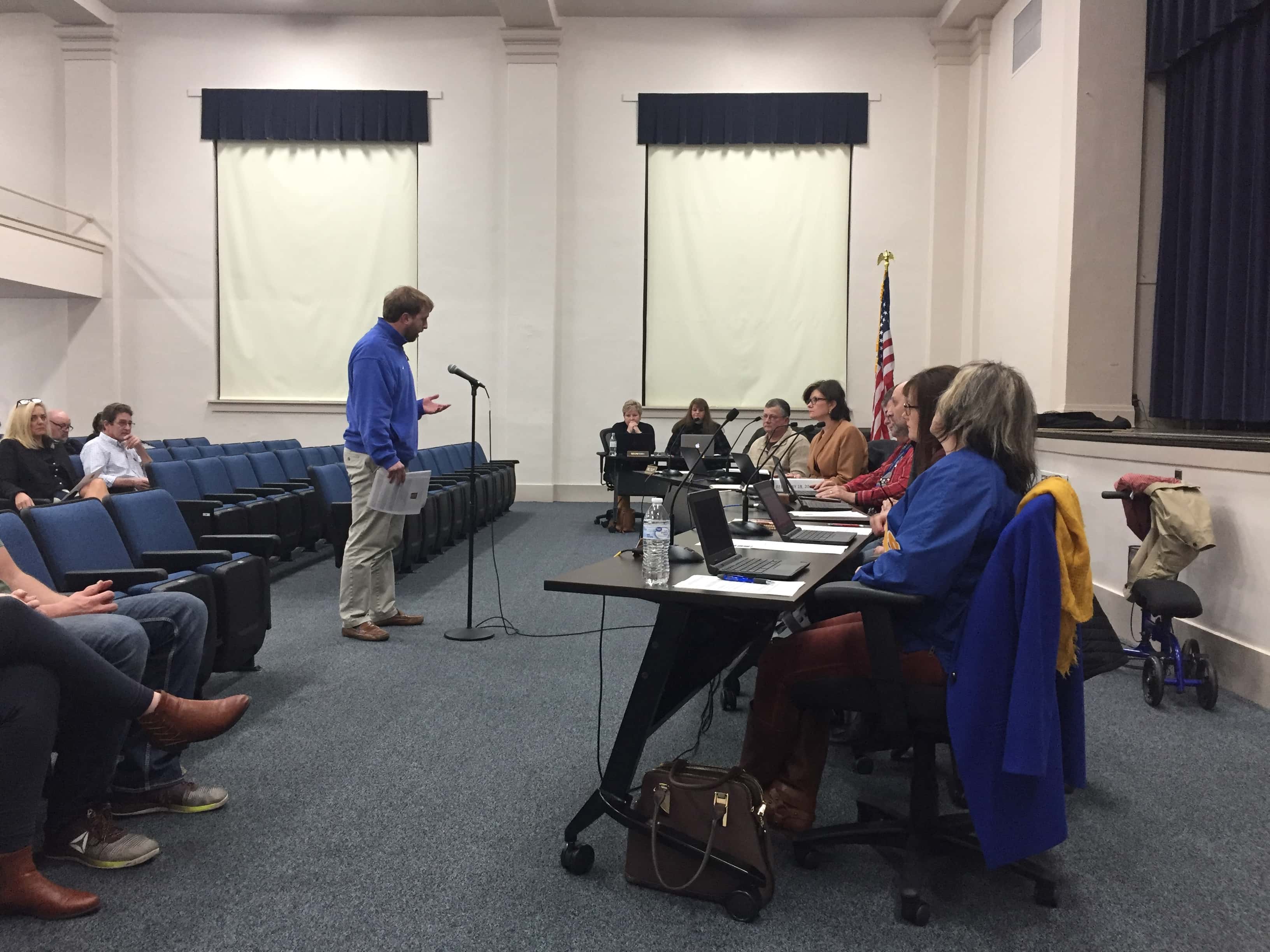 Football Program Proposes Changes to Helmet Reconditioning Plan WPKY