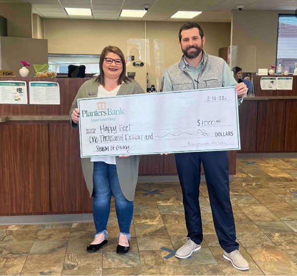 Planters Bank Donates Over 35K To Area NonProfit Organizations WPKY