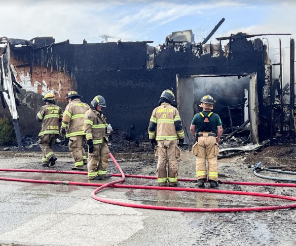 Photo Gallery – Fire Destroys Dialysis Center In Princeton – Wpky