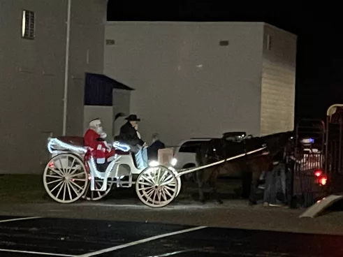 12-01-23-fredonia-christmas-parade-33