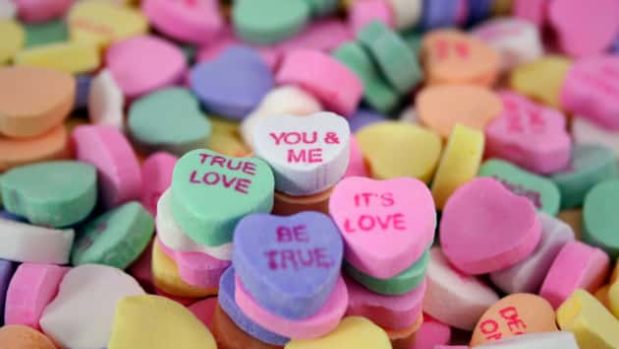 istock_12419_candyhearts