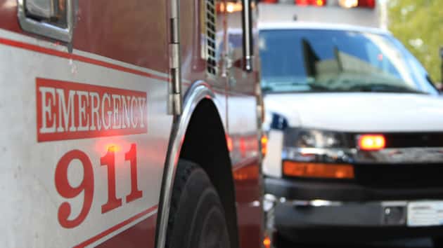 istock_13019_ambulances