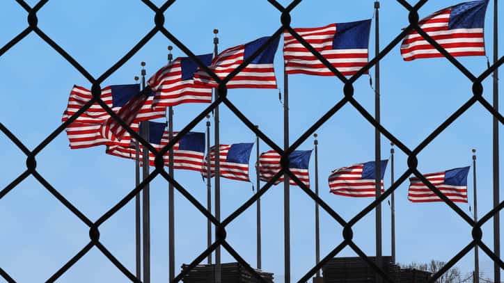 istock_013019_borderwallusa