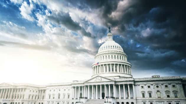 istock_22019_uscapbldg