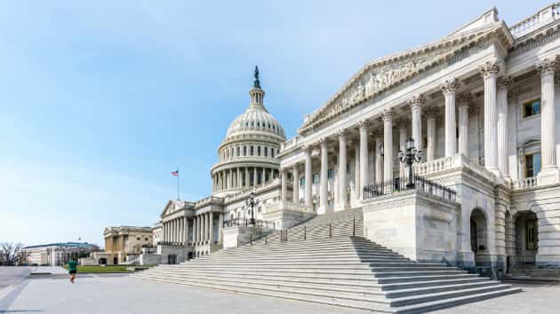 istock_22619_uscapbldgdc