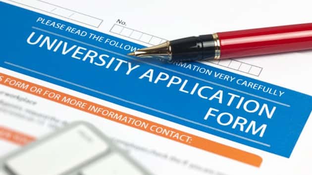 istock_31819_collegeapp