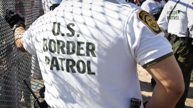 istock_32019_borderpatrol