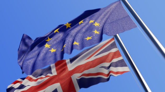 istock_32019_britisheuflags