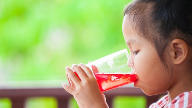 istock_32519_sugarydrinks