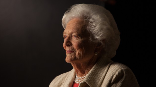 getty_32719_barbarabush