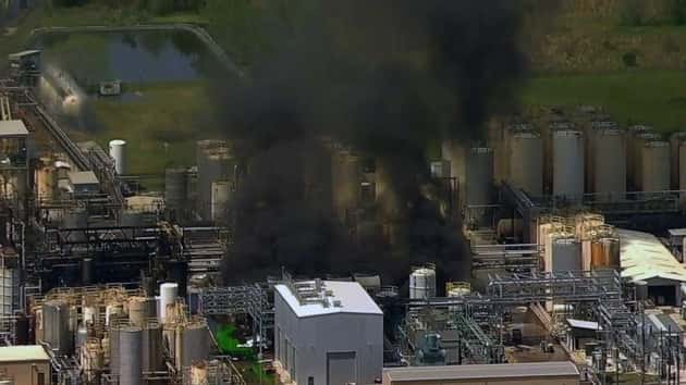 chemical-plant2-ht-ktrk-ml-190402_hpmain_16x9_992