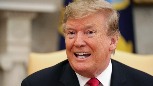 getty_4319_donaldtrumpclose